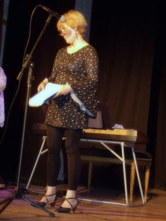 Название: lenka en la fiesta de poesía.jpg
Просмотров: 515

Размер: 19.9 Кб