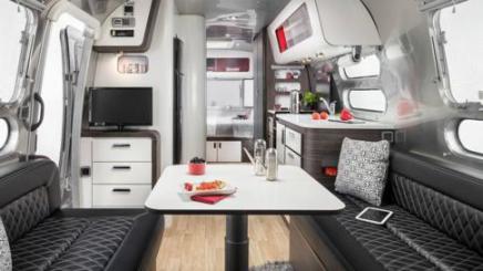 Название: _99184124_airstreaminterior.jpg
Просмотров: 21267
Размер: 20.6 Кб