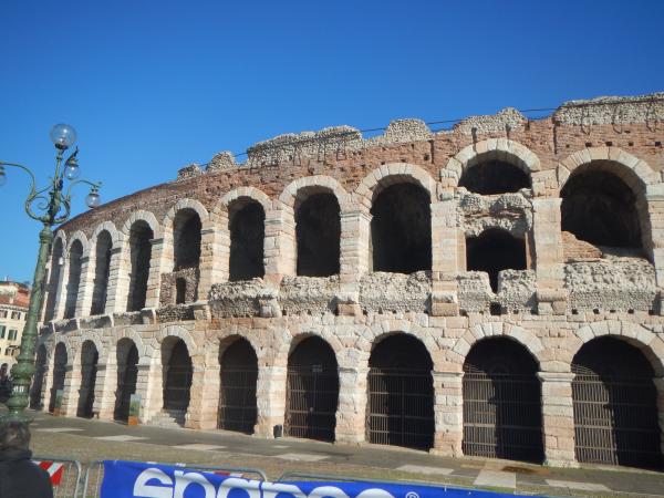 Название: verona2 (62).jpg
Просмотров: 681
Размер: 51.4 Кб