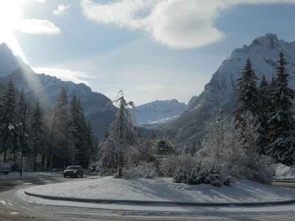 Название: доломиты.jpg
Просмотров: 4474
Размер: 56.5 Кб