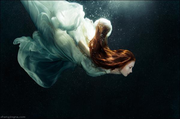 Название: Dive-by-Zhang-Jingna-zemotion-Underwater-Fantasy-Fashion-Photography1.jpg
Просмотров: 545
Размер: 26.4 Кб