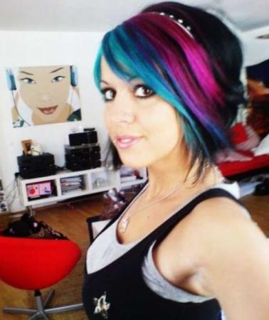 Название: 3_ pestr.jpg
Просмотров: 721
Размер: 24.0 Кб