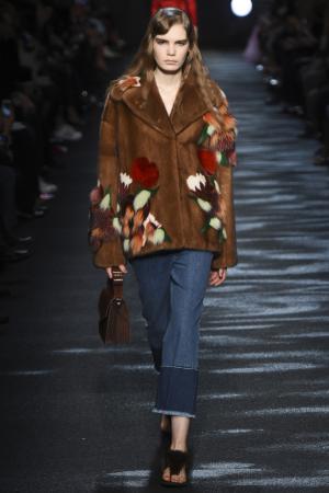 Название: blumarine6.jpg
Просмотров: 549
Размер: 17.9 Кб