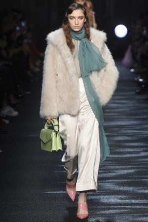 Название: blumarine10.jpg
Просмотров: 306

Размер: 17.7 Кб