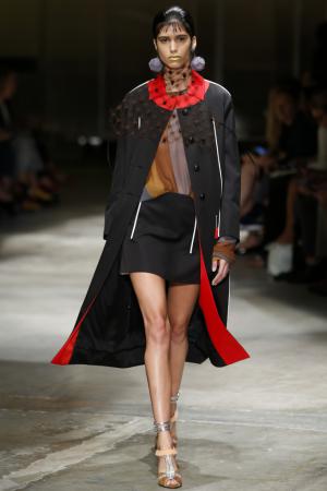 Название: Prada-2.jpg
Просмотров: 769
Размер: 16.2 Кб