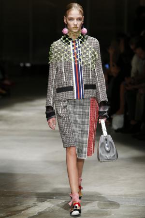 Название: Prada-4.jpg
Просмотров: 758
Размер: 20.5 Кб