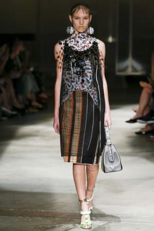 Название: Prada-6.jpg
Просмотров: 770
Размер: 18.9 Кб