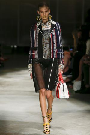 Название: Prada-7.jpg
Просмотров: 747
Размер: 17.5 Кб