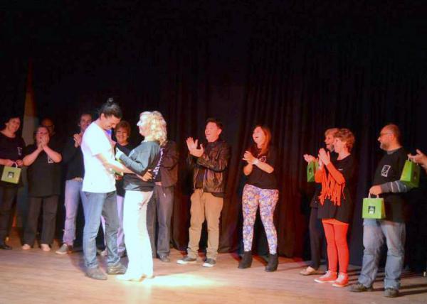 Название: lenka v krasnom.jpg
Просмотров: 407
Размер: 31.7 Кб