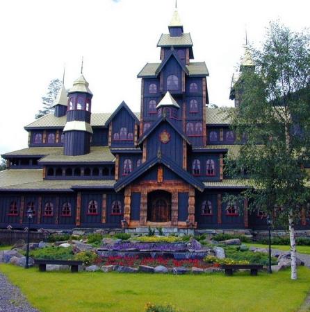 Название: Lillehammer-Fairytail-Castle 1.jpg
Просмотров: 1130

Размер: 39.2 Кб